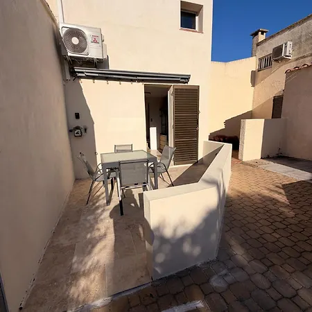 Βίλα Sexty-nine, 69 Heliovillage